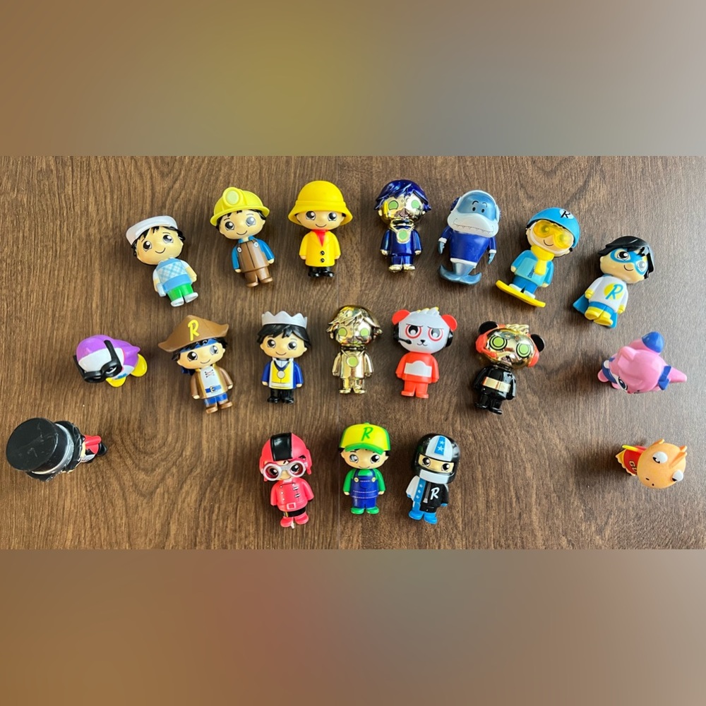 Ryan’s World Collectible Figures
